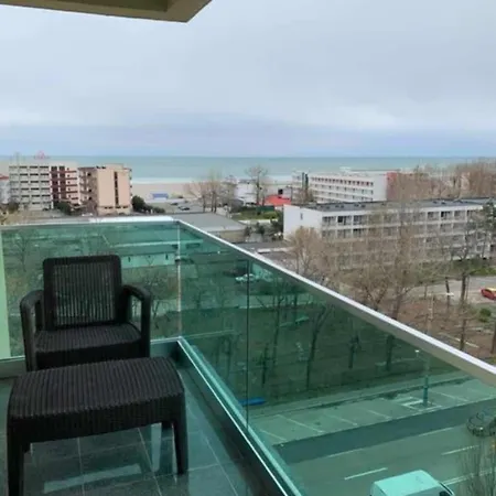 Moonlight Apartment *